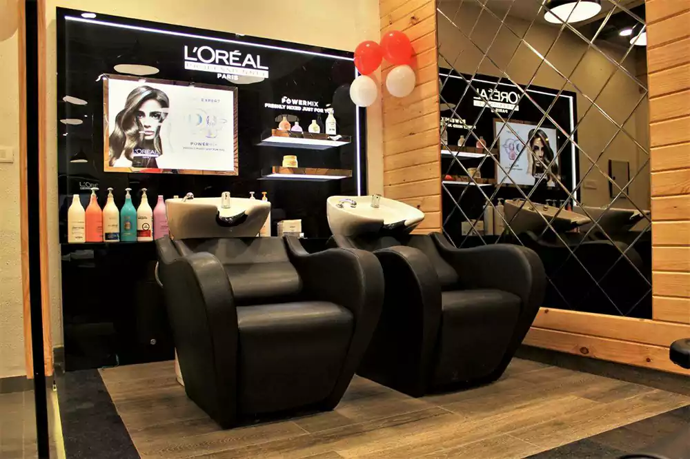 beauty parlour chair in Ahmedabad